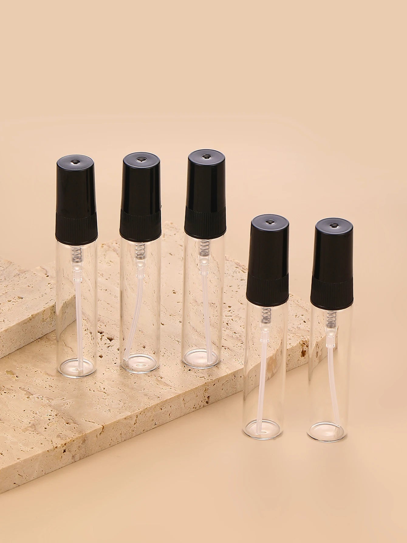Set de 30 Botellas Pulverizadoras de Vidrio con Accesorios – Mini Botellas de Perfume Rellenables de 2/3/5/10ml con Embudo, Jeringa, Herramienta Cuentagotas y Popote para Fragancias, Aceites Esenciales y Cosméticos Caseros