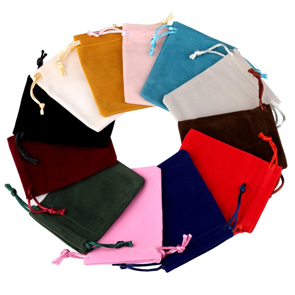 Sachets Cadeaux en Velours (10 pièces) – Pochettes Souples pour Bijoux (Bagues, Boucles d'Oreilles, Colliers), Petits Cadeaux, Faveurs de Mariage et Emballages de Noël