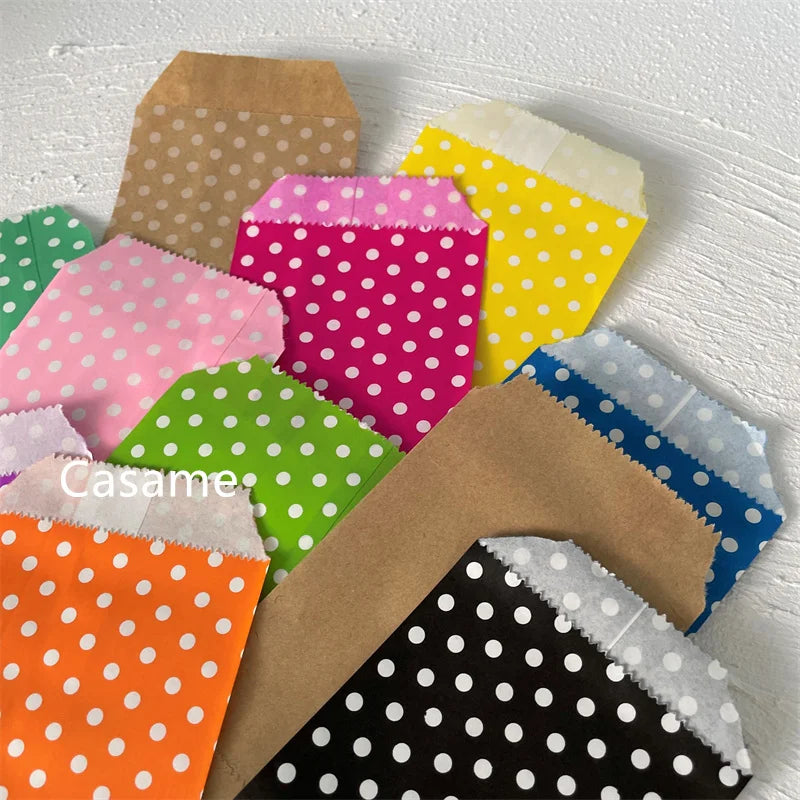10/25/50PCS Mini Bolsas de Regalo de Papel Kraft con Lunares para Boda, Cumpleaños, Recuerdos de Fiesta, Invitaciones, Tarjetas de Felicitación y Pequeños Regalos