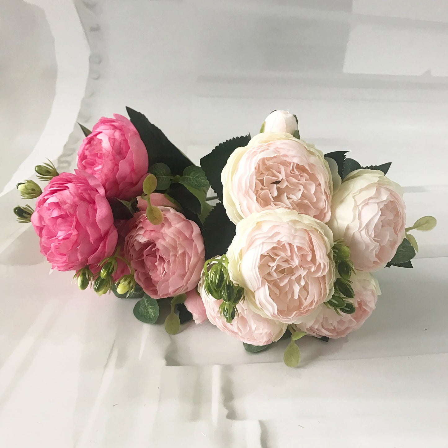 Bouquet de pivoines artificielles roses 30 cm – Fleurs en soie synthétiques avec 5 grandes fleurs et 4 bourgeons pour décoration de mariage, décoration intérieure, arrangements floraux et projets DIY