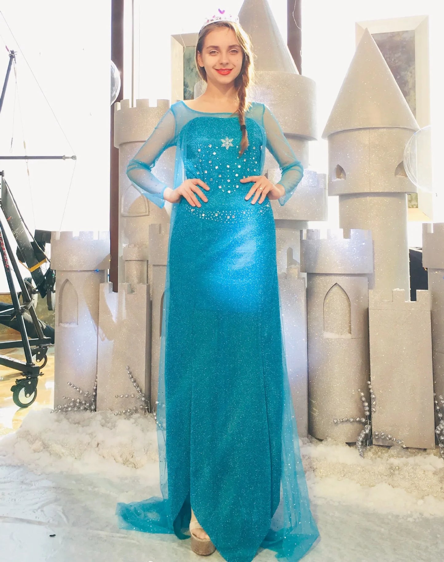 Ice & Snow Princess Cosplay Dress – Elsa-Inspired Adult Performance Costume