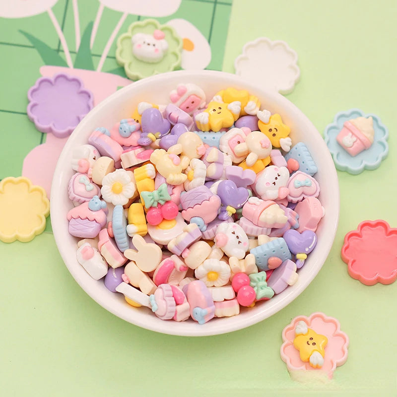 30/300pcs Mini Breloques en Résine Bonbon Fleur Amour – Mignons Accessoires de Bricolage pour Nail Art, Barrettes à Cheveux, Scrapbooking, Bijoux Faits Main et Projets Créatifs pour Enfants