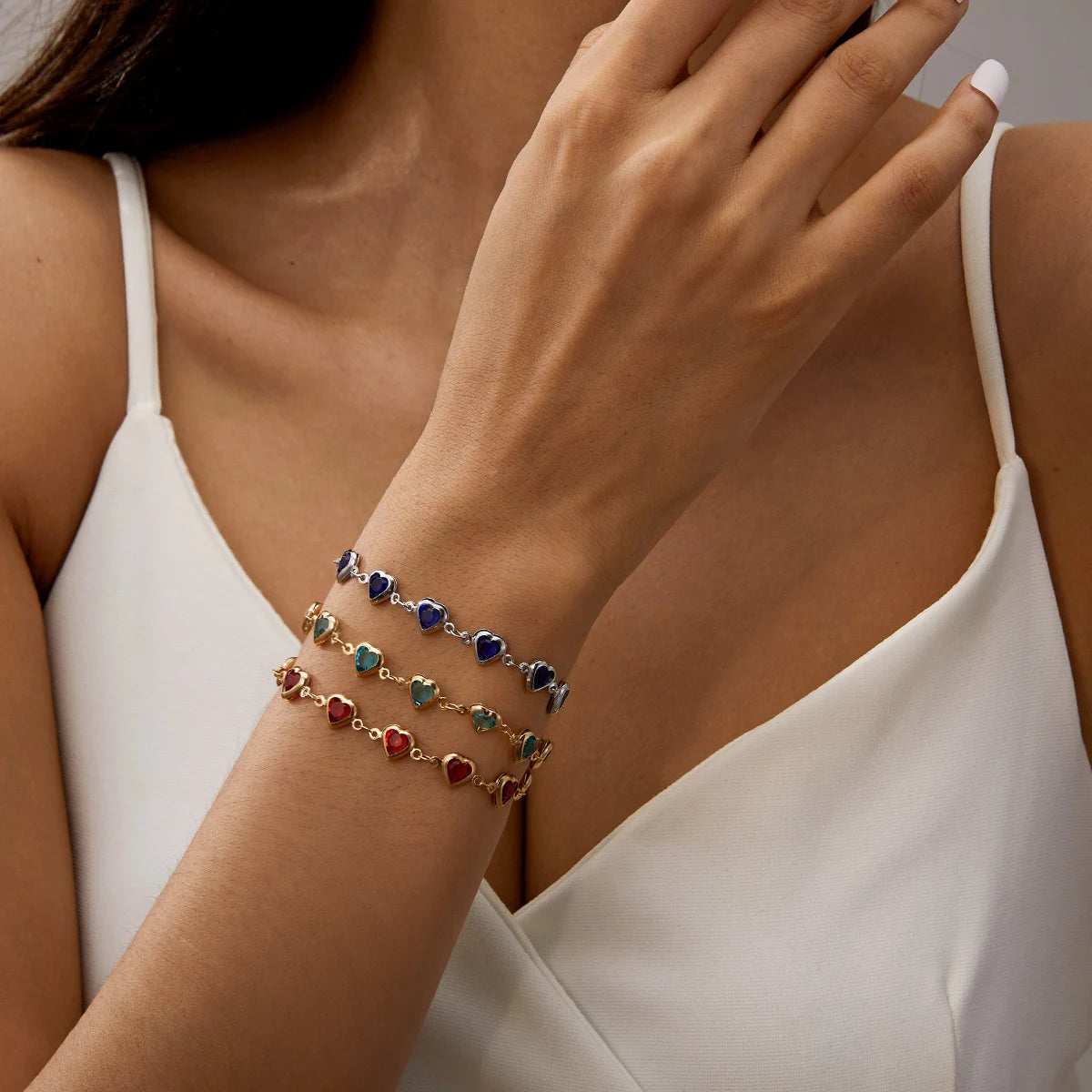Elegante Pulsera de Zirconia de Cristal Rojo – Pulsera de Cadena Metálica con Corazón Colorido para Mujer, Boda, Fiesta y Joyería de Regalo