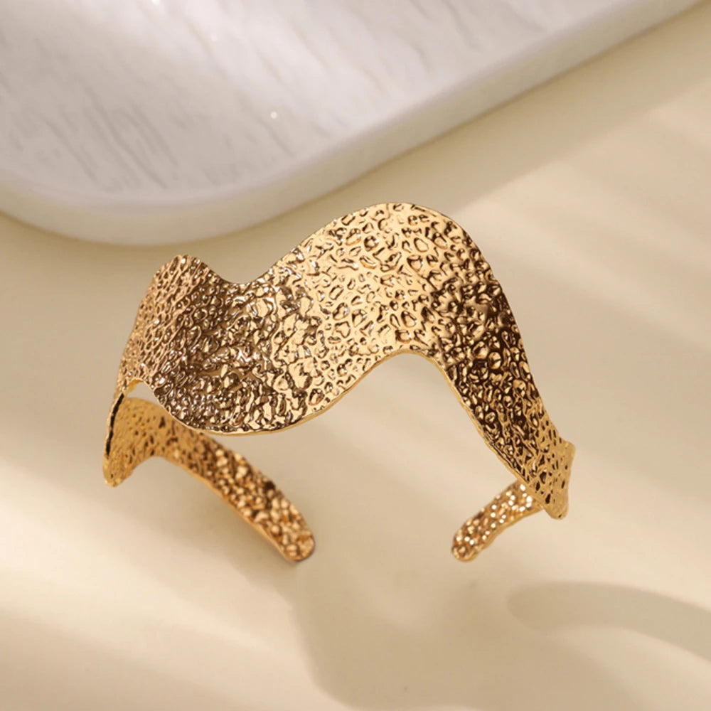 Stainless Steel Open Flower & Leaf Bangle Bracelet – Gold Geometric Cuff Bracelet for Women & Men | Minimalist Fashion Jewelry
