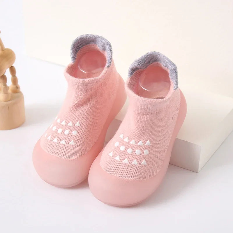 Zapatos y calcetines primeros pasos para bebés – Bonitas zapatillas de dibujos animados para bebés con suela de goma suave para niños y niñas
