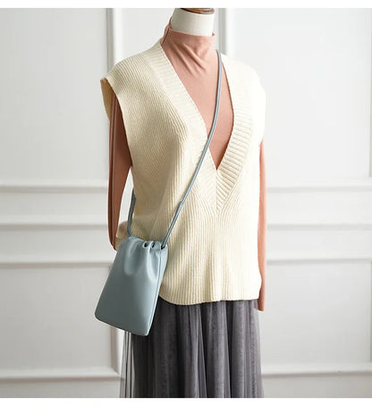 Sac à main en cuir PU pour femmes – Sac à bandoulière et bandoulière grande capacité avec rabat solide, pochette pour téléphone portable