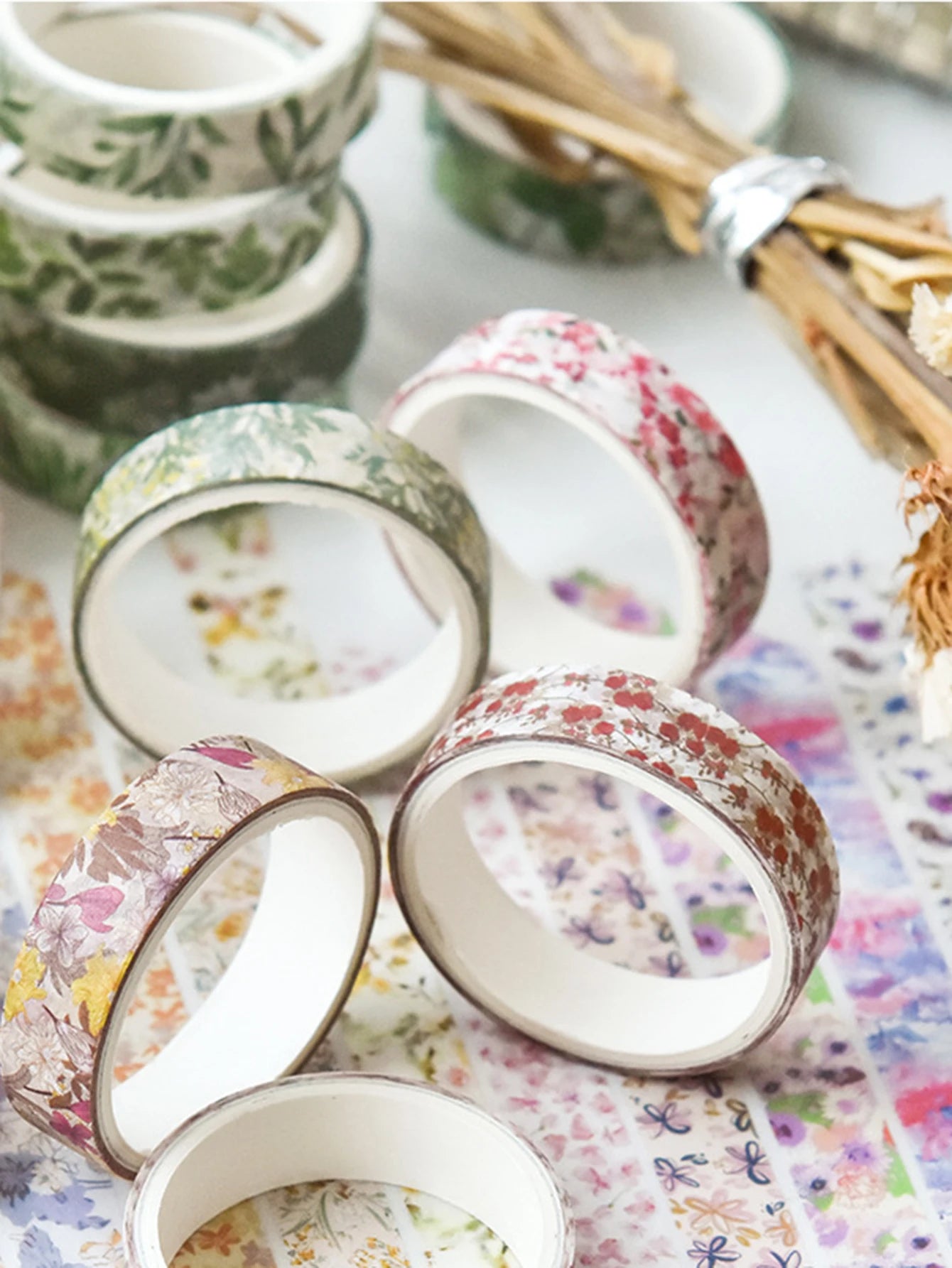 5 Rolls Romantic Flower Washi Tape Set – Cute Floral Decorative Tape for Journaling, Scrapbooking, Diary & Student DIY Crafts