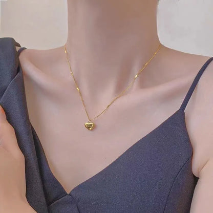 1pc Gold Color Peach Heart Necklace for Women Simple Fashion Love Engraved Collarbone Chain Holiday Gift