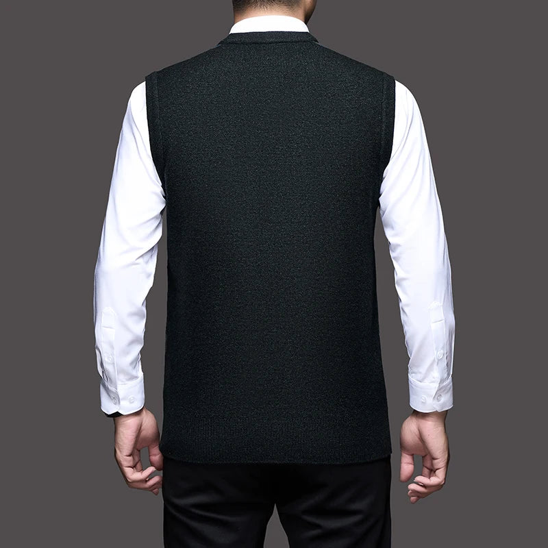 Men’s Autumn Winter Argyle Knit Vest – V-Neck Sleeveless Sweater, Smart Casual Warm Pullover for Slim-Fit Fashion & Everyday Wear