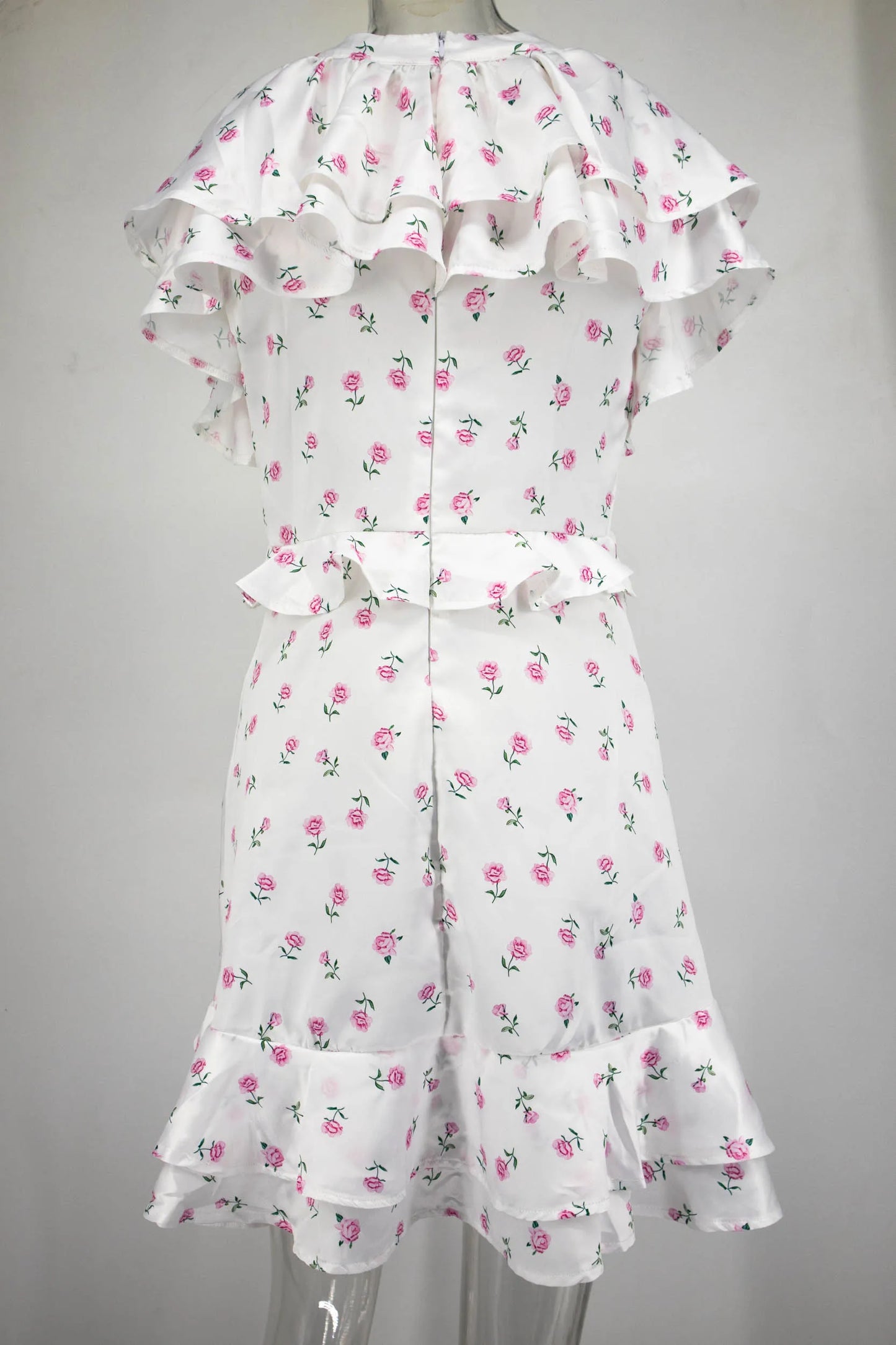 Robe mini florale à volants printemps-été 2026 pour femme – Jupe courte plissée à col en V, tenue décontractée élégante et à la mode