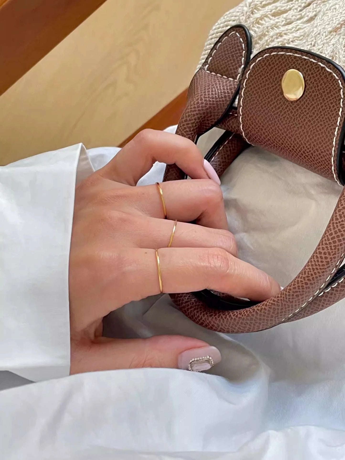Anillo de Acero Inoxidable 316L Chapado en Oro PVD de 18K Ultrafino – Banda Apilable Minimalista de 0.5mm Resistente al Deslustre para Mujer