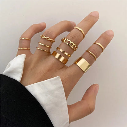 Juego de anillos bohemio dorado para mujer – Anillos apilables de cristal con diseño de amor, corazón, luna, flecha, flor y letra | Regalo de joyería bohemia para boda