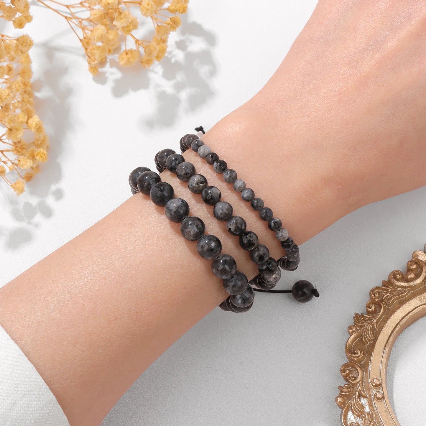 Bracelet perles de tourmaline noire naturelle – Bracelet ajustable tressé en corde avec carte cadeau pour hommes et femmes