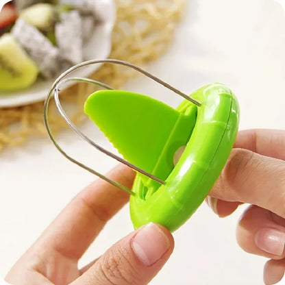 1PC Kiwi Fruit Opener & Peeling Tool – Thickened Kiwi Spoon with Dual-Purpose Peeler & Fruit Splitting Design, Individually Packaged Kitchen Gadget