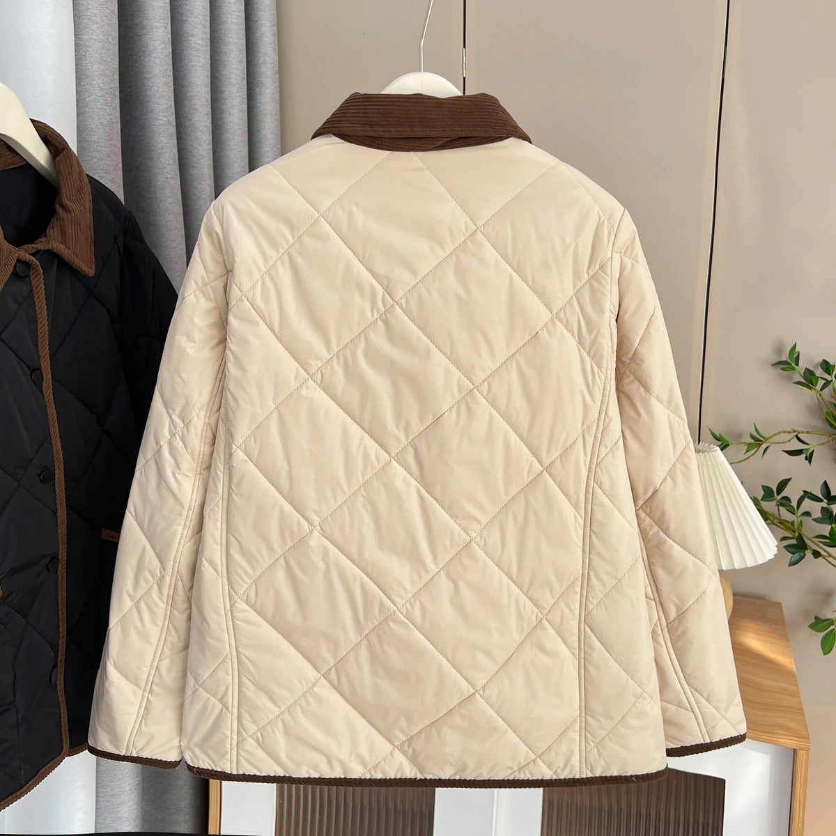 Women’s Cotton-Padded Winter Coat – Casual Warm Parka with Contrast Colors & Lapel Collar, Plus-Size Autumn/Winter Outerwear