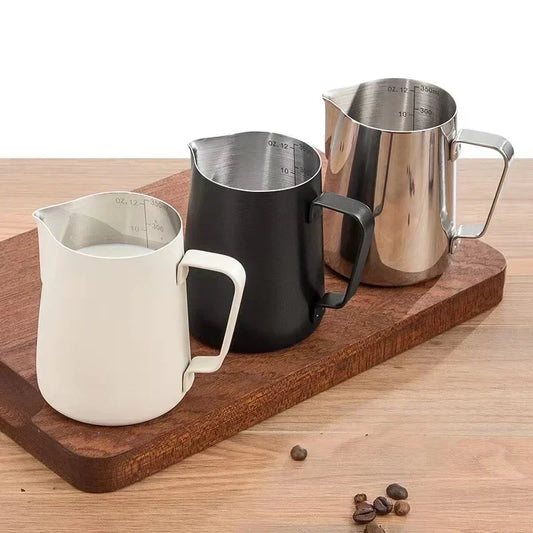 Jarra para espumar leche de acero inoxidable de 350 ml/600 ml con escala medidora – Jarra profesional de barista para hacer espuma de latte y café