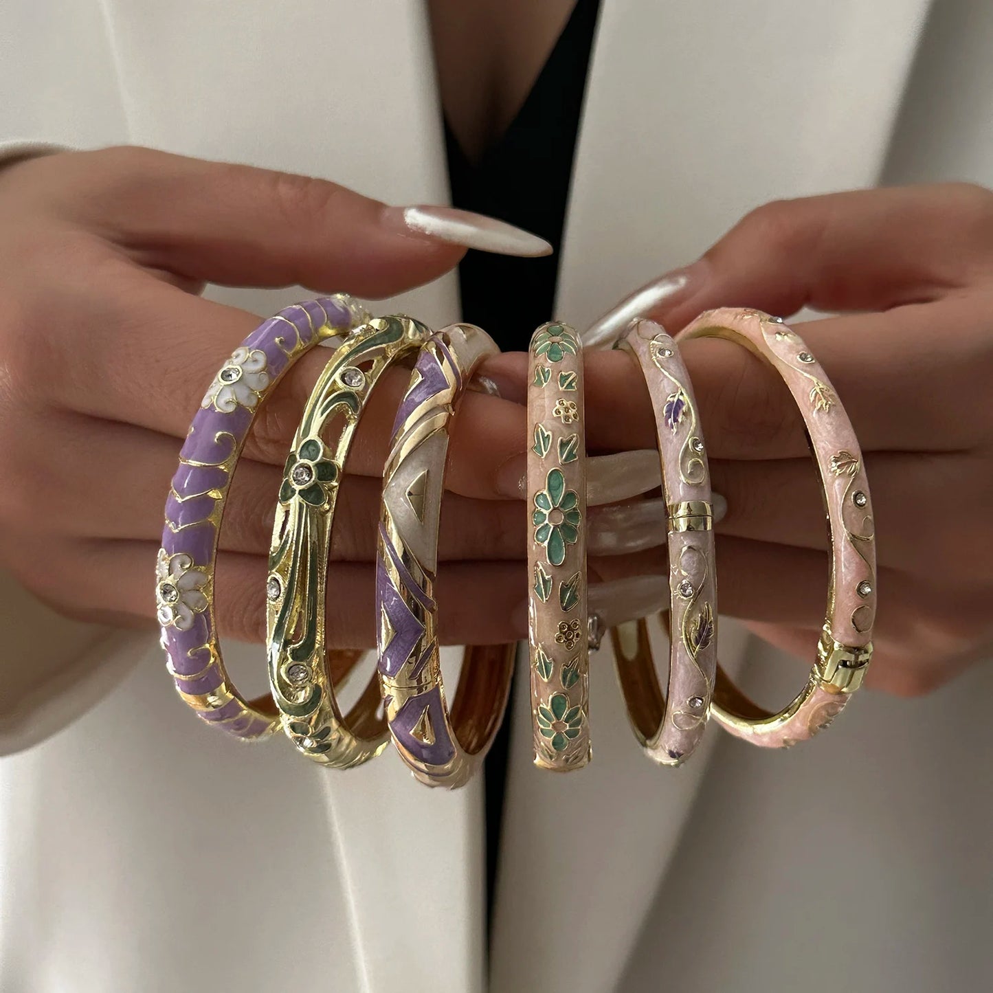 Elegante pulsera de esmalte de flores con circonitas – Pulsera retro chapada en oro con ojo turco floral para mujer | Joyería de moda para fiesta