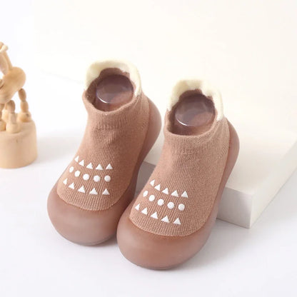 Zapatos y calcetines primeros pasos para bebés – Bonitas zapatillas de dibujos animados para bebés con suela de goma suave para niños y niñas