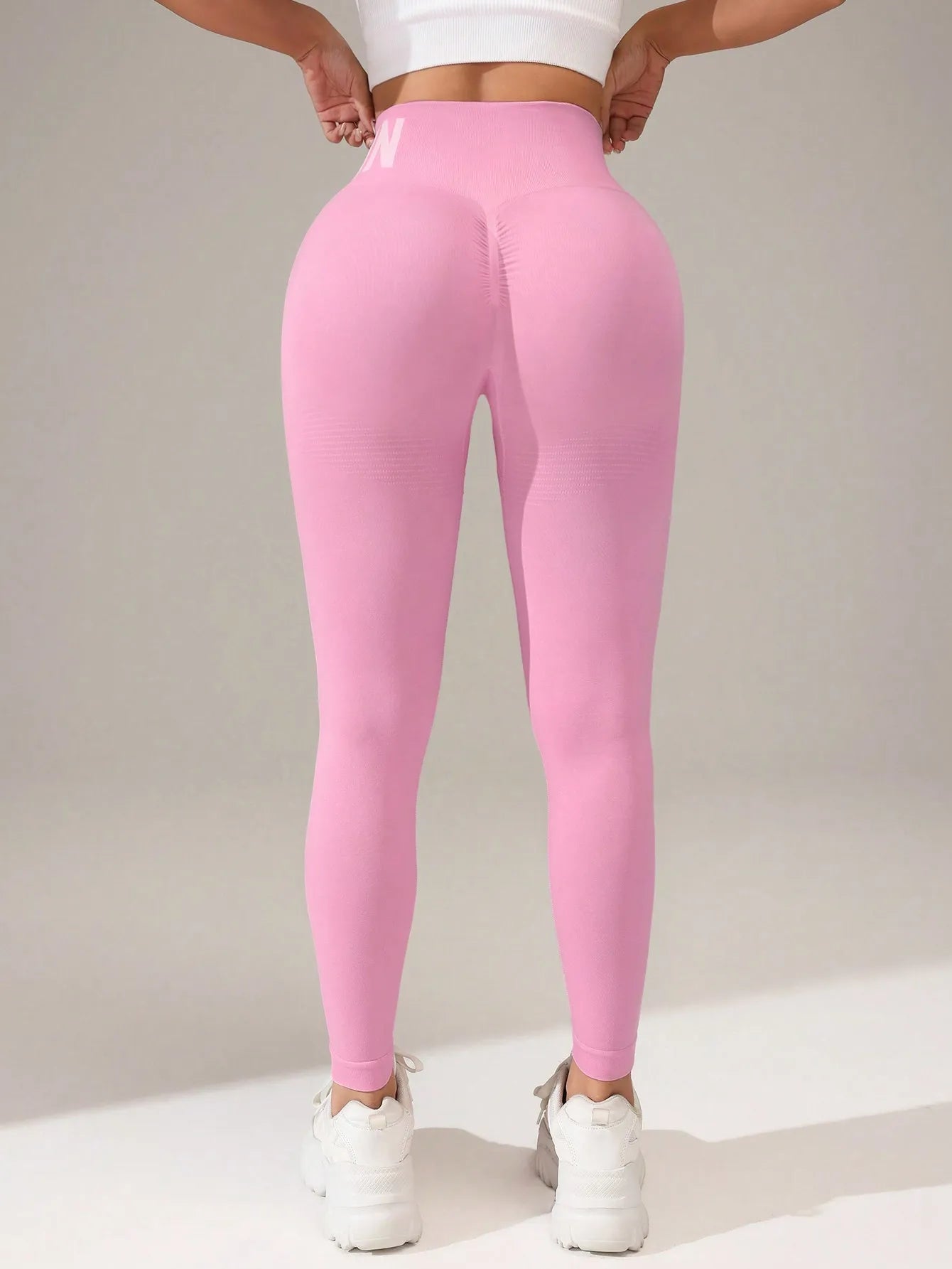 Seamless Yoga Leggings – High-Waist Butt-Lifting Quick-Dry Breathable Workout Tights with Lettering Print for Women