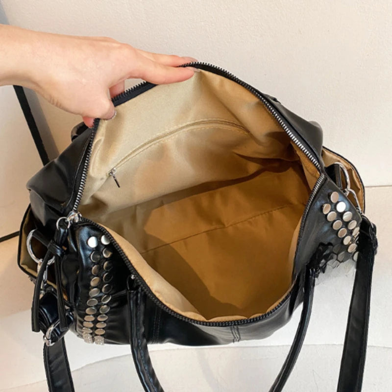 Women’s Retro Rivet Tote Bag – 2026 Fashion Motorcycle Handbag, Large Capacity PU Shoulder Bag with Detachable Strap, Vintage Style Purse for Daily Commuting, Travel & Casual Outfits