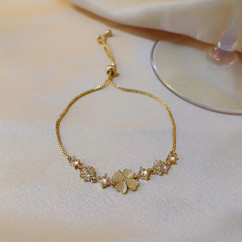 Women’s Fashion Four Leaf Grass Gold Color Adjustable Bracelet Korean Style Wedding Party Jewelry