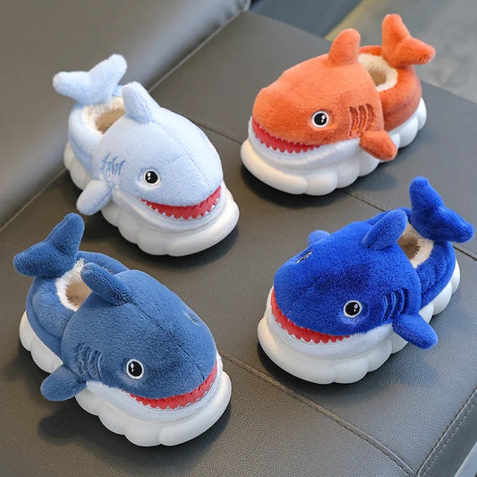 Pantuflas de peluche de tiburón de dibujos animados para niños, cálidas, antideslizantes, zapatos de casa de invierno para niños y niñas
