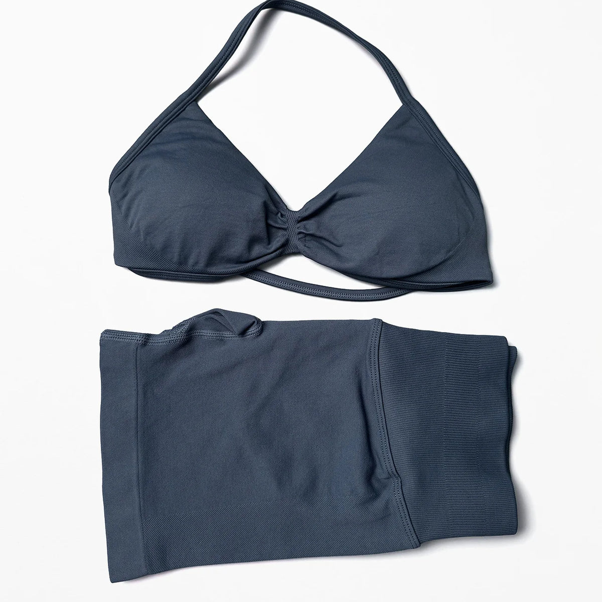 Seamless 2-Piece Yoga Sports Set – Strappy Halter Crop Top with Removable Pads & Quick-Dry Backless Shorts for Gym and Fitness
