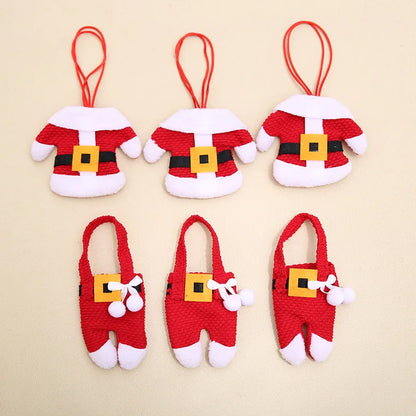 6PCS Santa Suit Cutlery Holders – Christmas Silverware Pocket Bags for Tableware, Xmas & New Year Party Table Decor