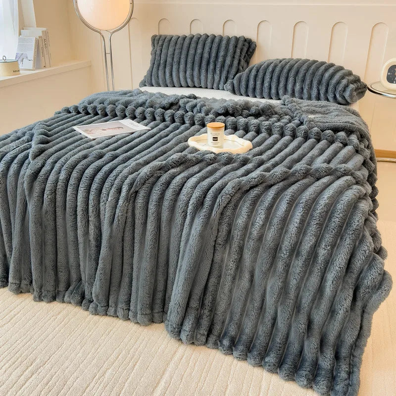 Manta Suave de Felpa de Conejo Artificial – Manta Gruesa Cálida para Sofá, Cama y Confort Otoñal