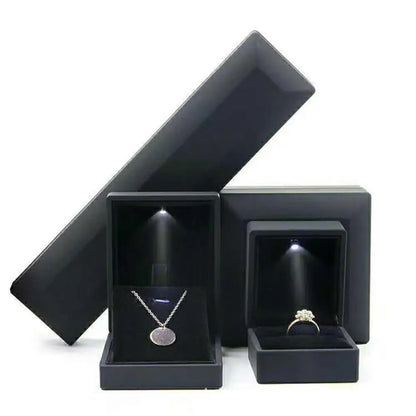 LED Velvet Jewelry Gift Box for Rings, Necklaces & Pendants – Luxury Lighted Proposal, Engagement & Wedding Display Case
