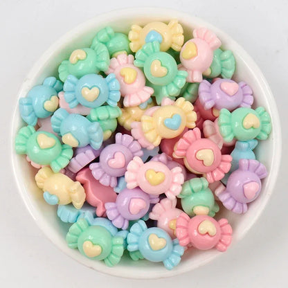 30/300pcs Mini Breloques en Résine Bonbon Fleur Amour – Mignons Accessoires de Bricolage pour Nail Art, Barrettes à Cheveux, Scrapbooking, Bijoux Faits Main et Projets Créatifs pour Enfants