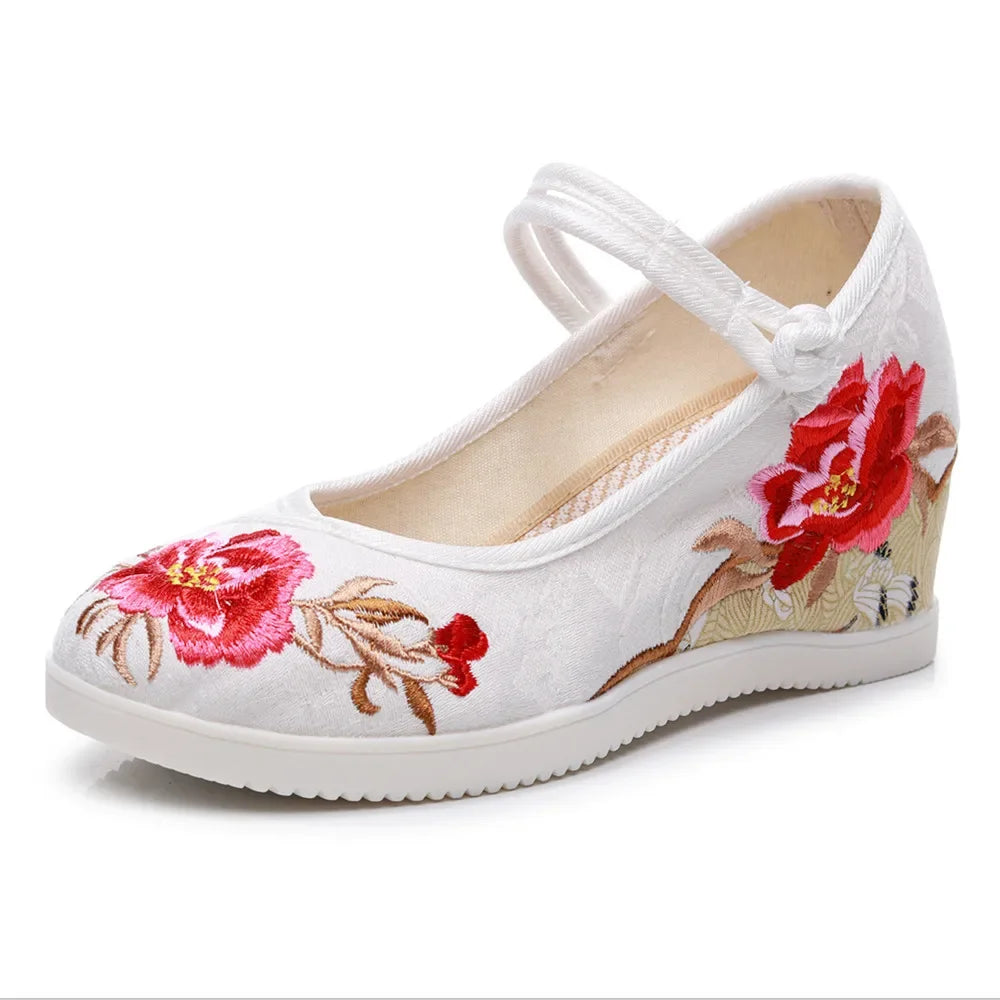 Zapatos de plataforma de lona bordados vintage para mujer – Zapatos casuales estilo étnico chino Hanfu, zapatillas sin cordones Harajuku de otoño