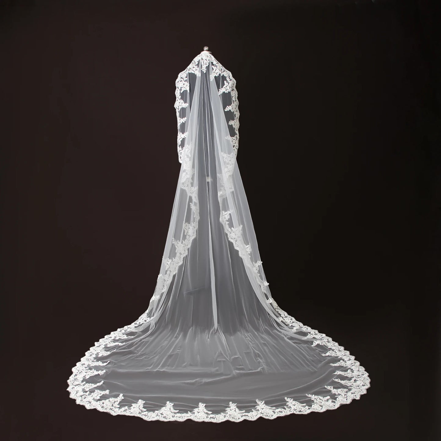 Long Bridal Lace Veil – Spanish Mantilla Wedding Veil with Lace Edge | Elegant Wedding Dress Accessory for Bride & Bridal Party