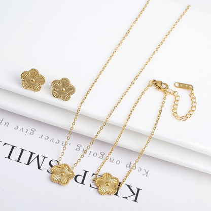 3Pcs Women’s 18K Gold Plated Five Leaf Flower Jewelry Set Clover Necklace Earrings Bracelet Party