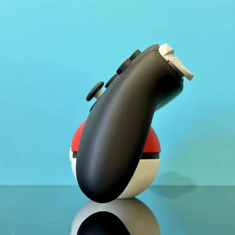 Pokémon Poké Ball Controller Stand – Universal Gamepad Bracket for PS5 / Xbox / Switch Pro Display Rack