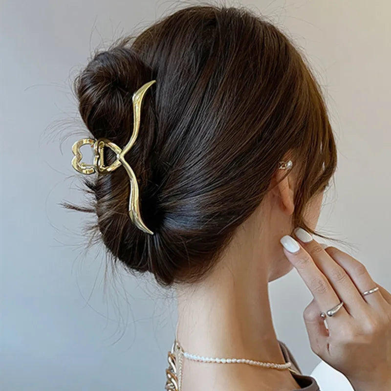 Elegant Geometric Bow Hair Claw Clip for Women – Vintage Large Metal Hair Clip Barrette Hair Accessory