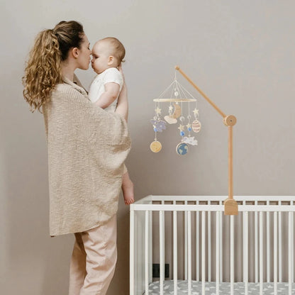Móvil Musical para Cuna de Bebé Recién Nacido – Caja de Música con Sonajero Colgante Giratorio de Estilo Madera, Juguete Musical Relajante para Bebés de 0 a 12 Meses, Decoración para Cuna de Guardería y Regalo para Baby Shower
