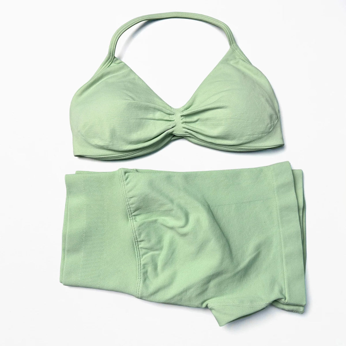 Seamless 2-Piece Yoga Sports Set – Strappy Halter Crop Top with Removable Pads & Quick-Dry Backless Shorts for Gym and Fitness