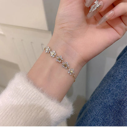 Women’s Fashion Four Leaf Grass Gold Color Adjustable Bracelet Korean Style Wedding Party Jewelry