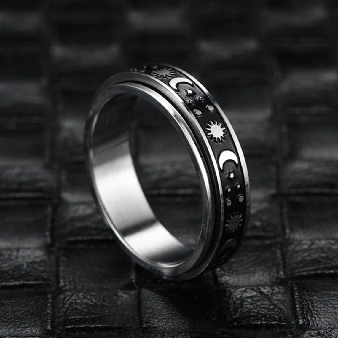 Vintage Sun Moon Star Spinner Ring – Stainless Steel Rotating Promise Band for Men & Women | Anniversary Statement Jewelry Gift