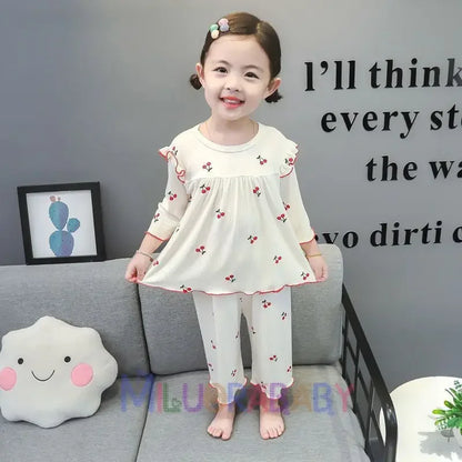 Conjunto de pijama para niños – Atuendo de dormir estampado de flores para bebés y niñas para las cuatro estaciones | Conjunto cómodo de ropa y de casa para niños