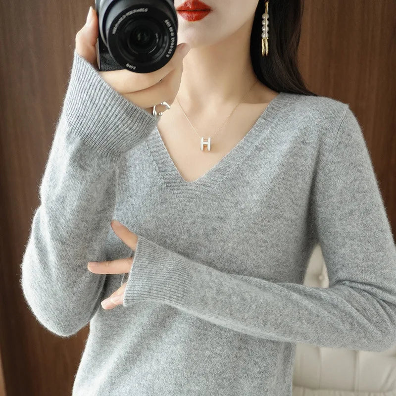 Women's Cashmere-Style V-Neck Sweater – Long-Sleeve Knitted Pullover with Lace Neck & Hollow-Out Detail, Casual Autumn & Winter Top
