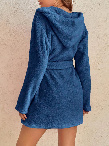 Women’s Hooded Fleece Robe – Solid Color Cozy Warm Bathrobe with Belt for Autumn & Winter Home Wear