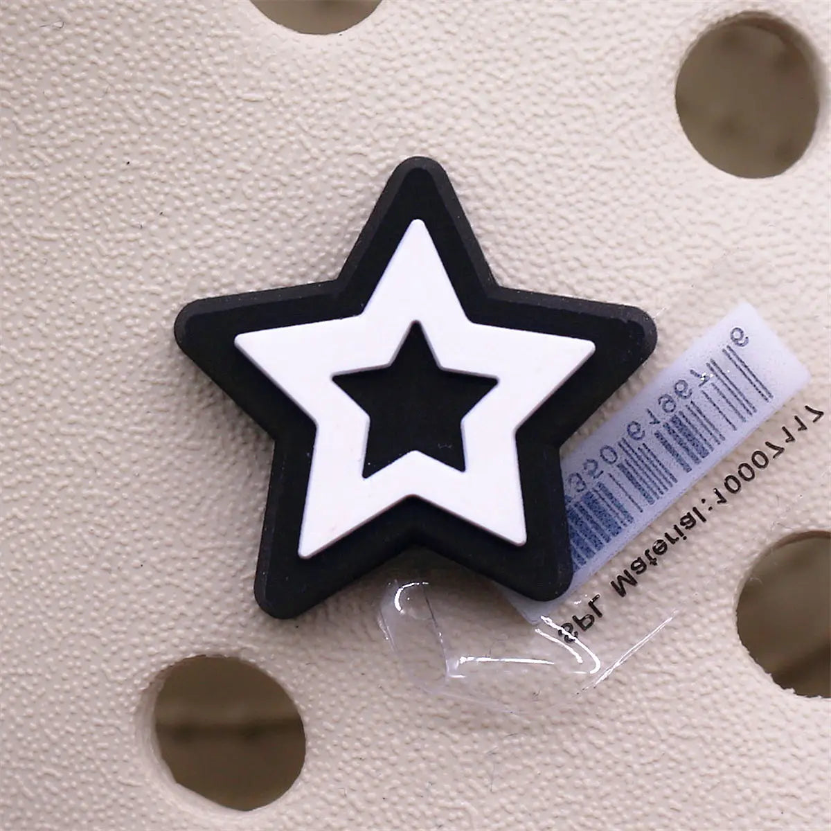 1PC Black & White PVC Shoe Charms – Skull, Ghost & Taichi Shoe Decorations, Shoe Buckle Accessories for Customization & Gifts