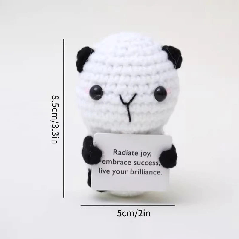 Poupée à énergie positive tissée à la main – Figurine en crochet de légumes et d'animaux avec carte de câlins, cadeau de festival fait à la main et artisanat de décoration intérieure créatif