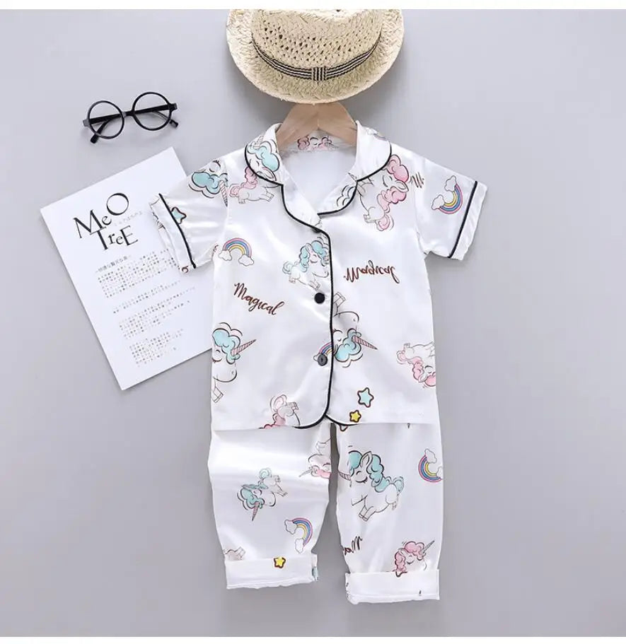 Conjunto de Pijama de Verano para Niñas – Conjunto de Pijama de Satén de Unicornio de Dibujos Animados de 2 Piezas | Ropa de Dormir Suave para Niños Pequeños con Aire Acondicionado