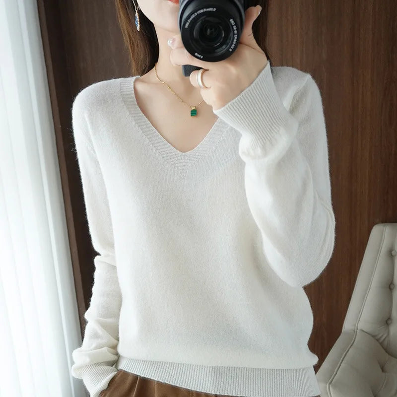 Women's Cashmere-Style V-Neck Sweater – Long-Sleeve Knitted Pullover with Lace Neck & Hollow-Out Detail, Casual Autumn & Winter Top
