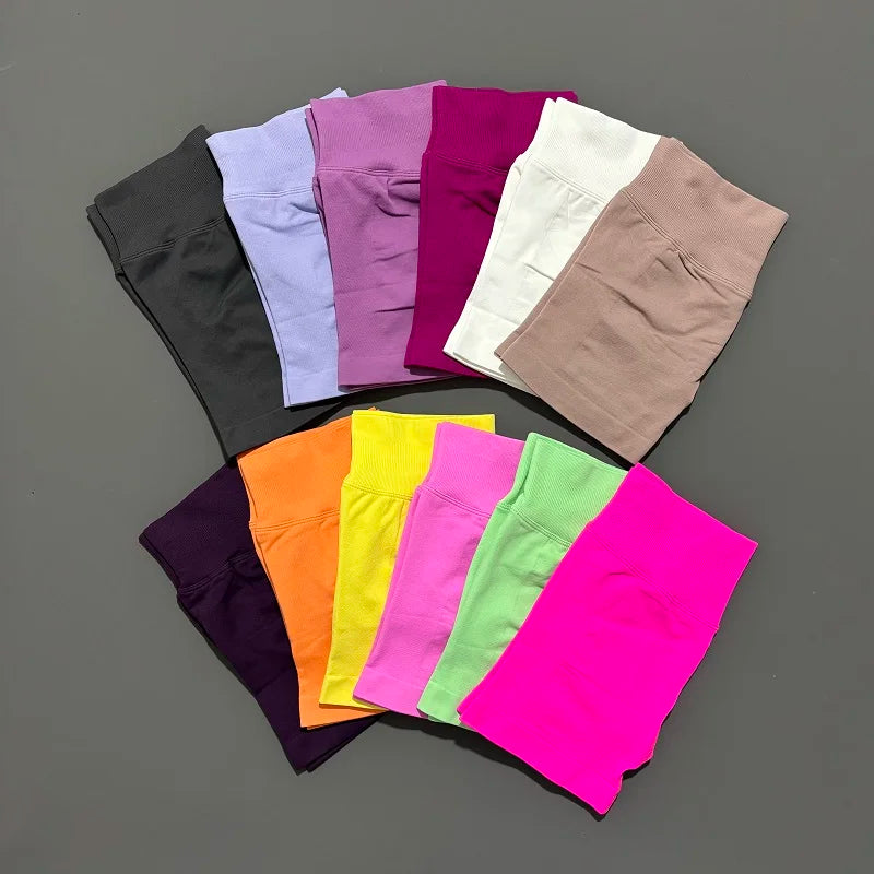 HISTELLO Pantalones cortos de yoga sin costuras de 4.5" para mujer – Pantalones cortos deportivos de talle bajo con efecto fruncido para gimnasio, fitness, correr y ropa deportiva