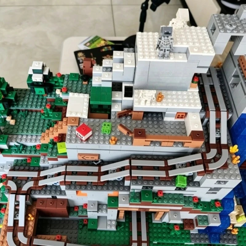 MOC Model Building Blocks Set – DIY Construction Model Kit, Creative Building Toy Set & Birthday Gift for Kids and Collectors