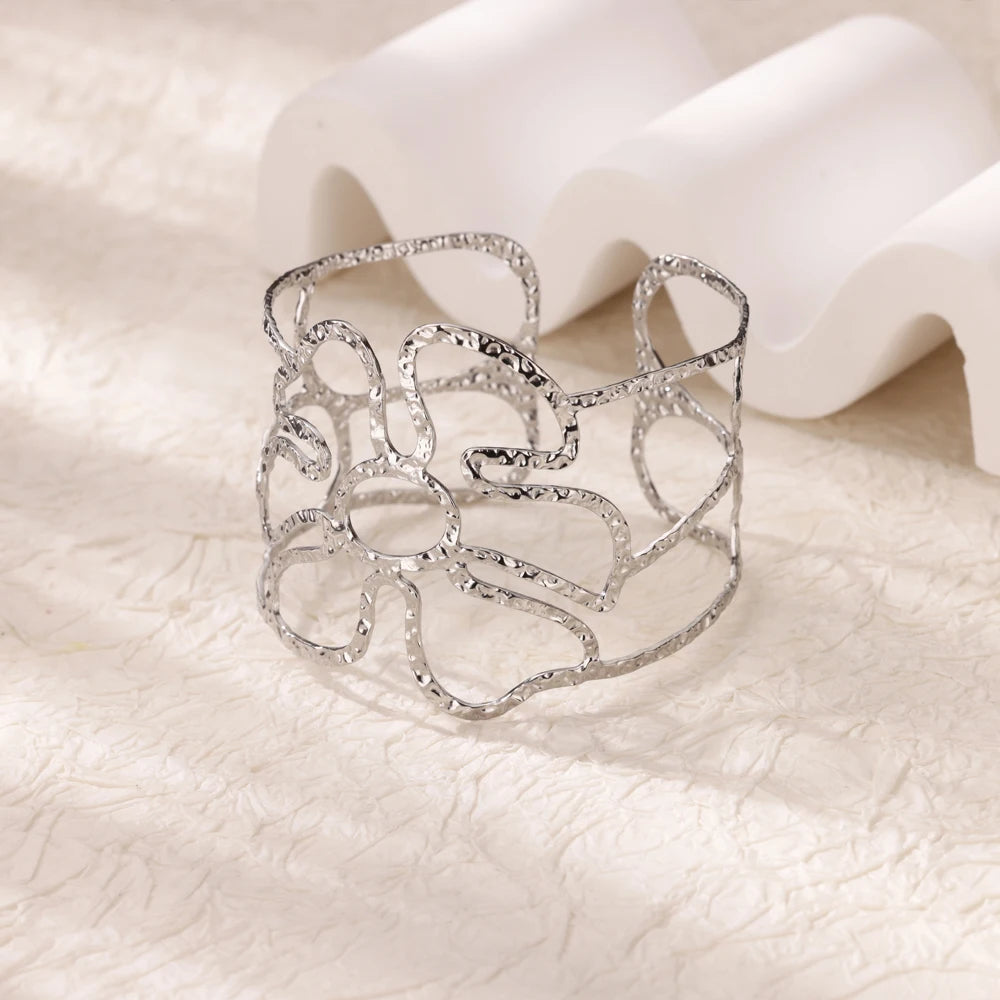 Stainless Steel Open Flower & Leaf Bangle Bracelet – Gold Geometric Cuff Bracelet for Women & Men | Minimalist Fashion Jewelry